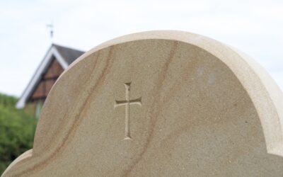Home 9 Crafting Remembrance: Hand Carved Memorials in Worcester